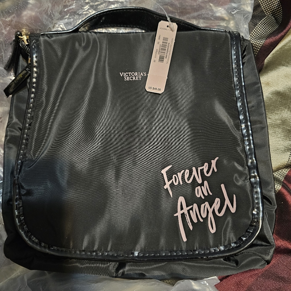 COPY - Victorias Secret 3 piece beauty bag set